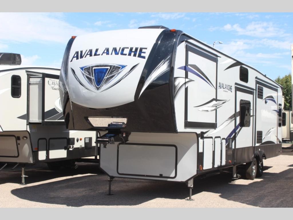 avalanche fifth wheel